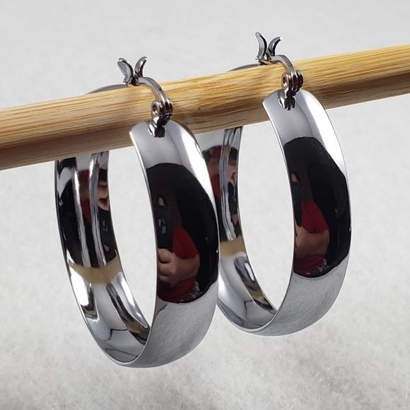 1.5" White Gold Chubby Hoops